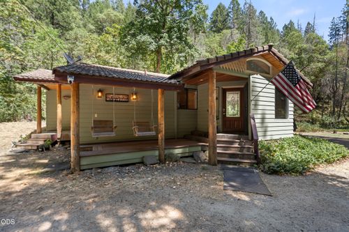 4955 Sardine Creek L Fork Rd, Gold Hill, OR, 97525-9732 | Card Image