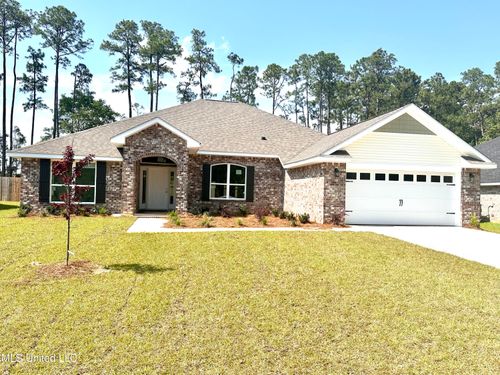 6272 Emerald Lake Dr, Biloxi, MS, 39532-4537 | Card Image