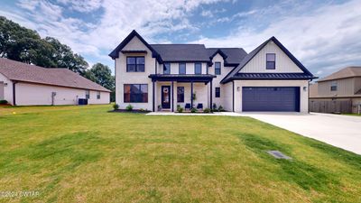 10 Tara Drive, House other with 6 bedrooms, 4 bathrooms and 2 parking in Medina TN | Image 1