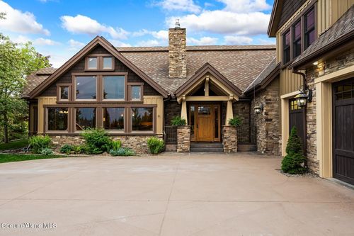 110 Wright Ct, Sandpoint, ID, 83864-8303 | Card Image