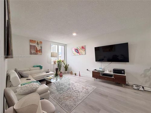 apt-505-250 180th Dr, Sunny Isles Beach, FL, 33160-2767 | Card Image