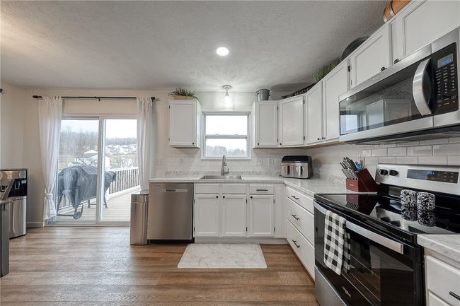 102 Cole Ct, Townhouse with 3 bedrooms, 3 bathrooms and 2 parking in Harmony PA | Image 11