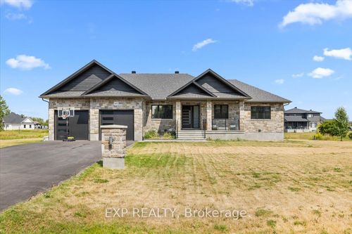 1601 Lakeshore Dr, Greely, ON, K4P0E9 | Card Image
