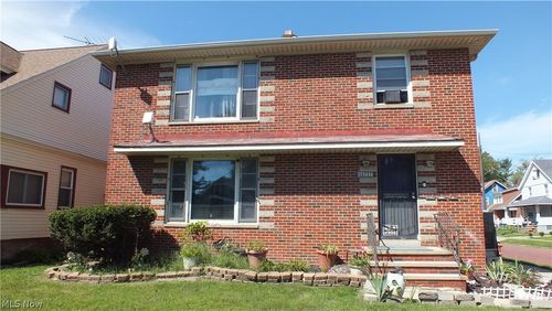 16727 Grovewood Ave, Cleveland, OH, 44110-1588 | Card Image