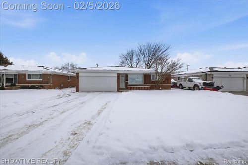 11248 Forrer Dr, Sterling Heights, MI, 48312-4947 | Card Image
