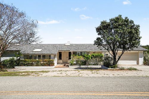 1820 Triple Peak Dr, Canyon Lake, TX, 78133-5514 | Card Image