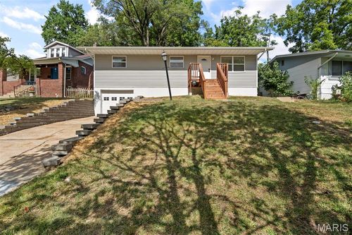 2327 Esther Ave, Saint Louis, MO, 63139-2812 | Card Image