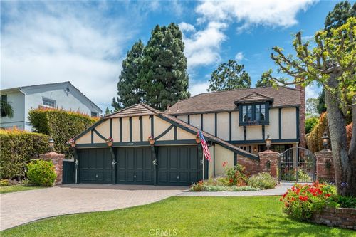 1704 Palos Verdes Dr W, Palos Verdes Estates, CA, 90274-1849 | Card Image