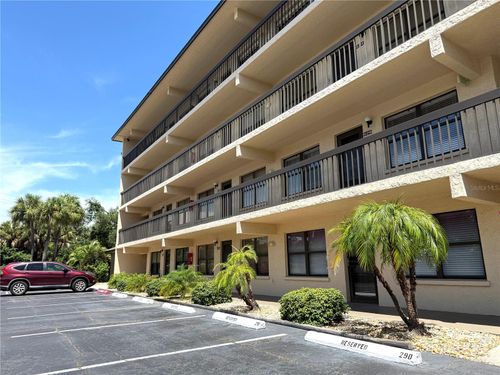 g109-625 30th Ave W, BRADENTON, FL, 34205-8940 | Card Image