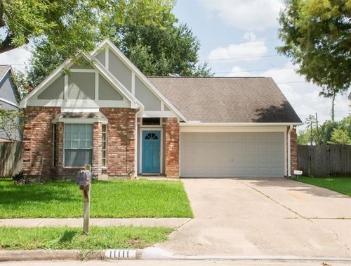 11111 Middleburgh Dr, Tomball, TX, 77377-8756 | Card Image
