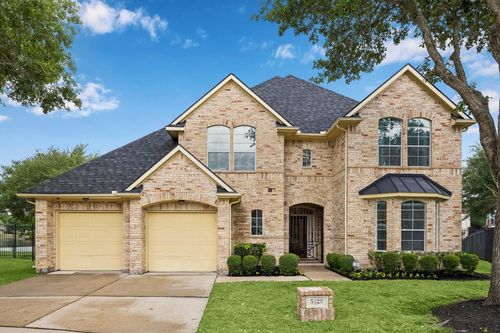 5126 Beacon Pt, Sugar Land, TX, 77479-2150 | Card Image