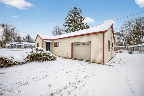 5051 Saint Aubin Dr, Toledo, OH, 43615-5912 | Card Image