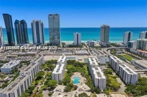 apt-123-17021 N Bay Rd, Sunny Isles Beach, FL, 33160-3618 | Card Image
