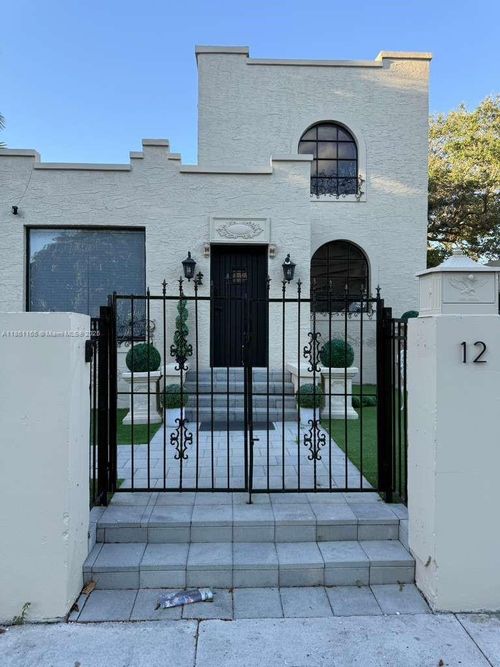 12 Ne 50th St, Miami, FL, 33137-2713 | Card Image