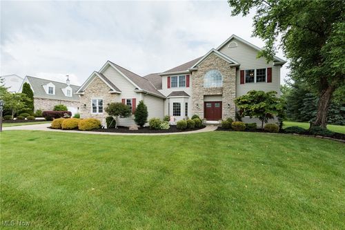 4153 Fox Meadow Dr, Medina, OH, 44256-7842 | Card Image