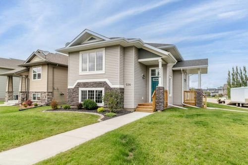 526 Oak Street Street, Springbrook, AB, T4S0E5 | Card Image