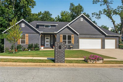 1423 Lee St, Pea Ridge, AR, 72751-3187 | Card Image