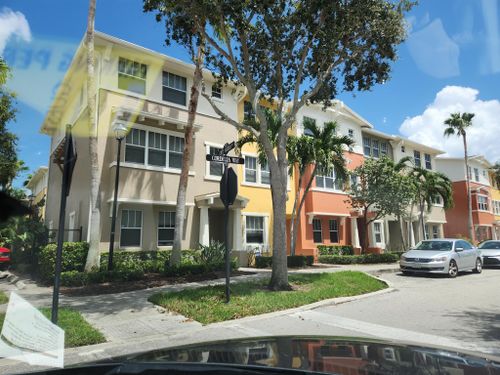 4-433 Amador Lane, West Palm Beach, FL, 33401 | Card Image