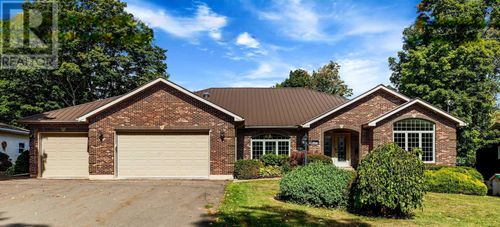 5 Harris Crt, Summerside, PE, C1N5R7 | Card Image