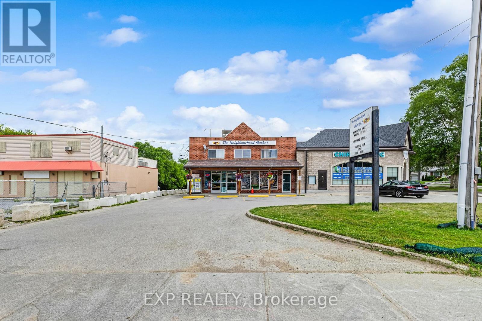 Commercial Sale in East Gwillimbury (Holland Landing) 4