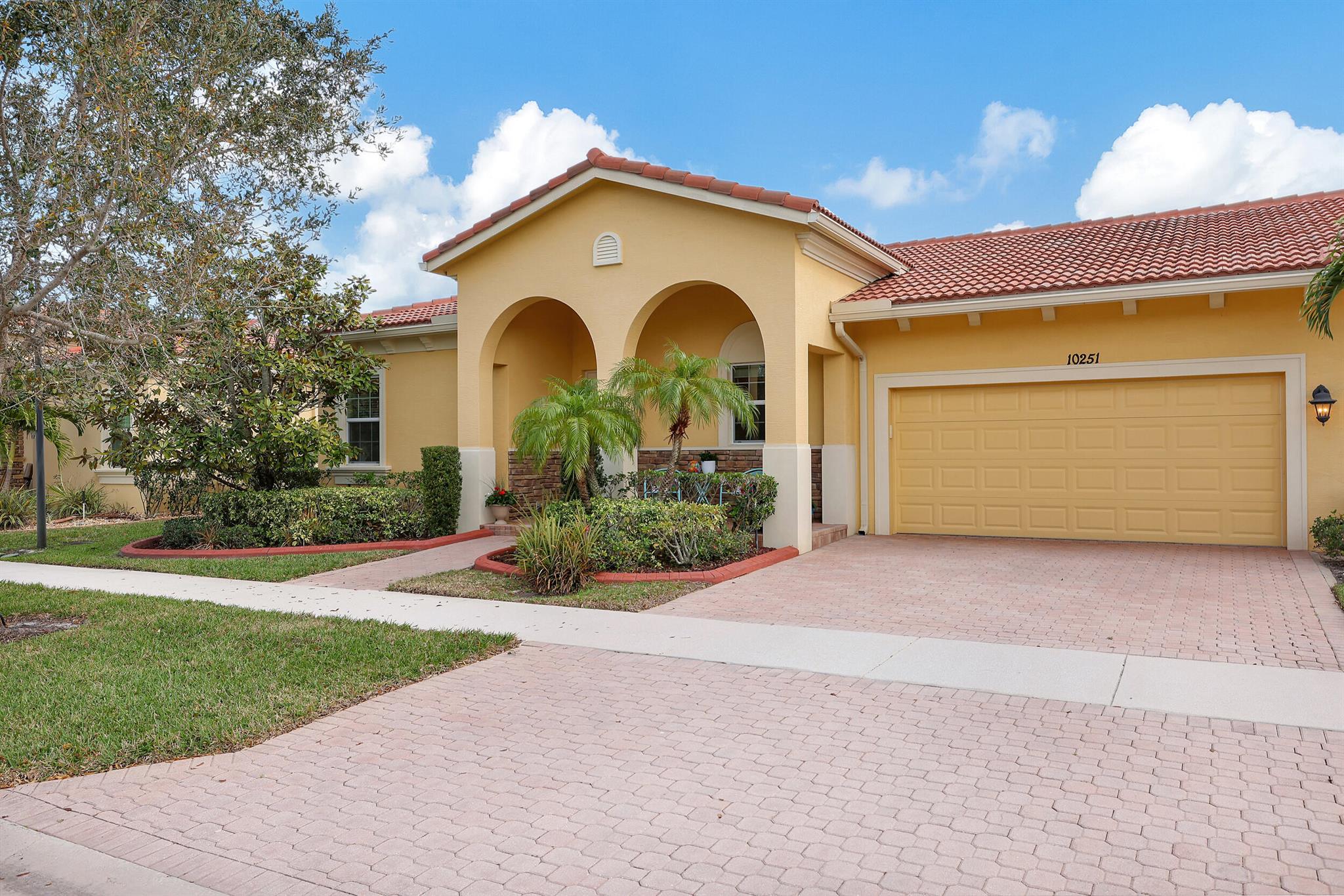 Amerigo Ln, Port Street Lucie, FL 34986