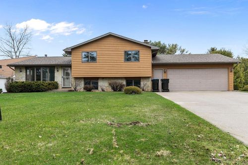 634 E Walnut Place, STURGEON BAY, WI, 54235 | Card Image