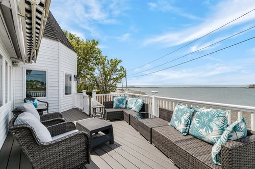 158 Cadish Ave, Hull, MA, 02045-1525 | Card Image
