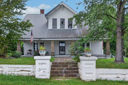 112 N Main St, Byrdstown, TN, 38549 | Card Image