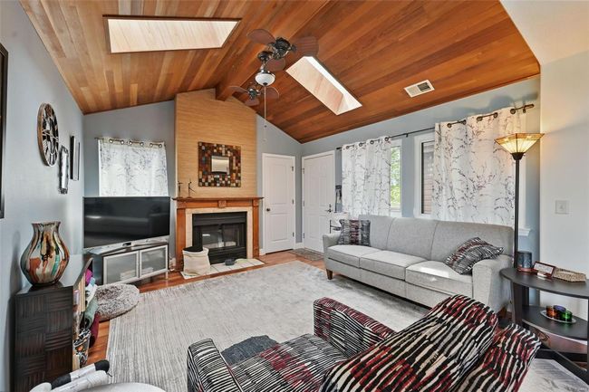 E - 1603 Hemingway Ln, Home with 2 bedrooms, 1 bathrooms and 1 parking in Weldon Spring MO | Image 5