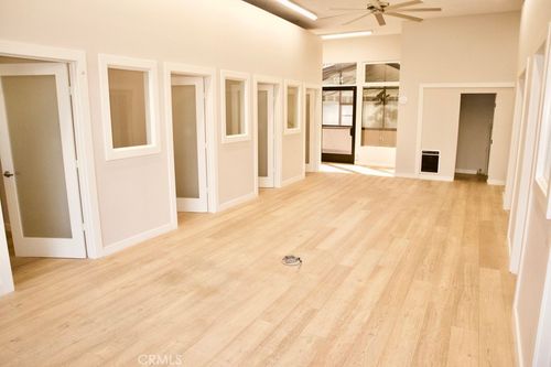 2325 Palos Verdes Dr W, Palos Verdes Estates, CA, 90274-2751 | Card Image