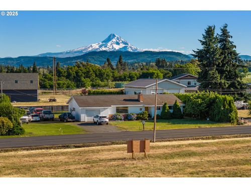 3820 Belmont Dr, Hood River, OR, 97031-7704 | Card Image