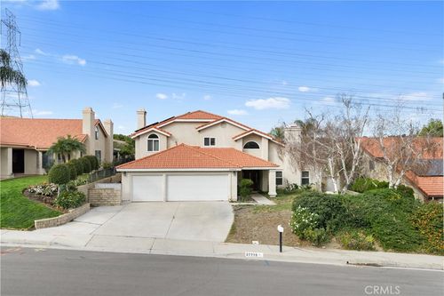 27715 Sutters Pointe, Saugus, CA, 91350 | Card Image