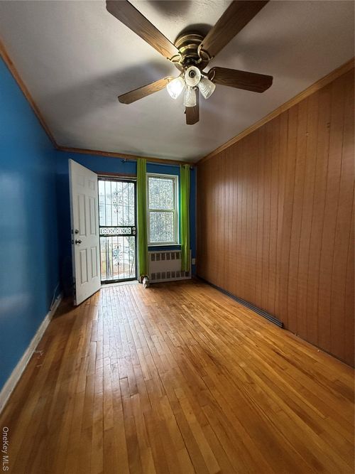 2-868 E 95th Street, New York, NY, 11236 | Card Image