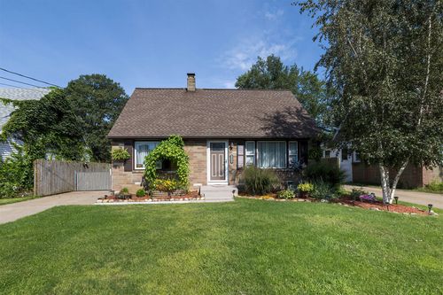 2648 Putnam Dr, Erie, PA, 16511-1272 | Card Image