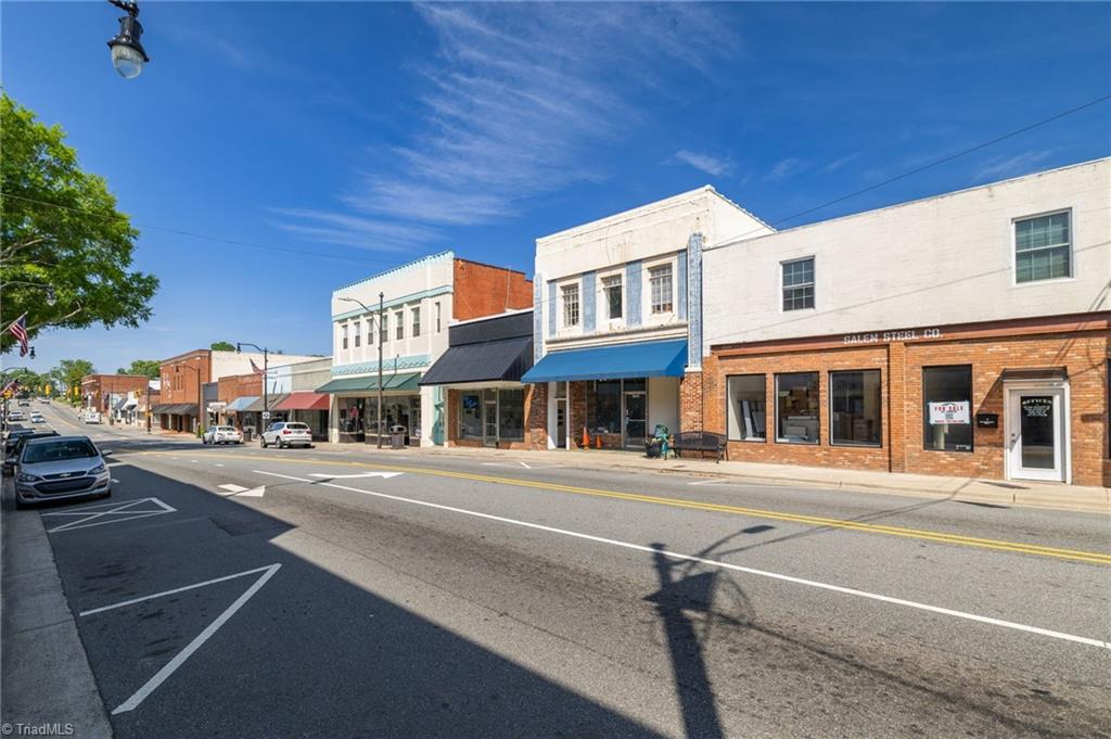 637 Washington St, Eden, NC 27288