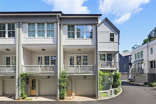 230 Colebrook St Ne, Atlanta, GA, 30307-2957 | Card Image