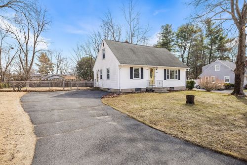 53 Pidgeon Dr, Springfield, MA, 01119-2129 | Card Image