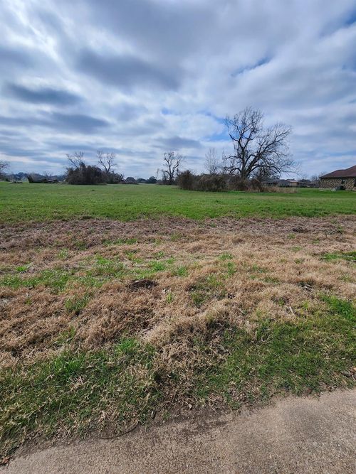 1549 Quarter Horse Trl, Angleton, TX, 77515-8030 | Card Image