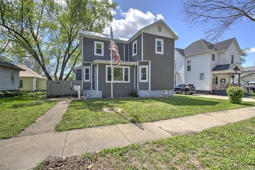 204 W South St, Clinton, IL, 61727-2230 | Card Image