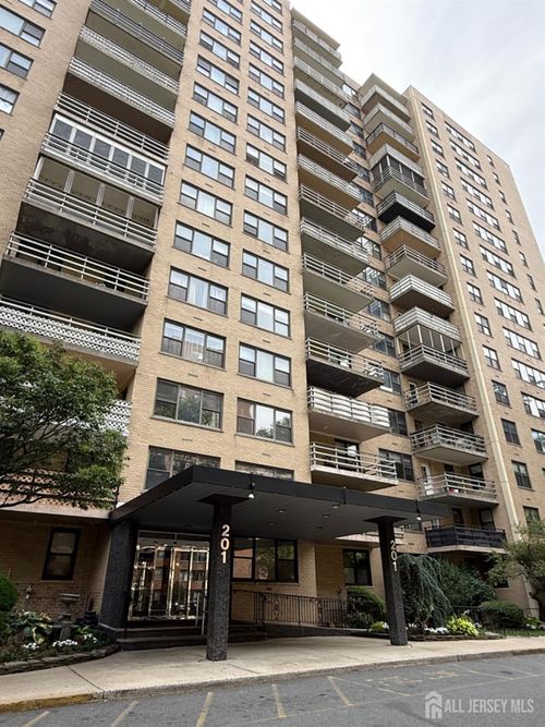 apt-8f-201 Saint Pauls Ave, Jersey City, NJ, 07306-3758 | Card Image