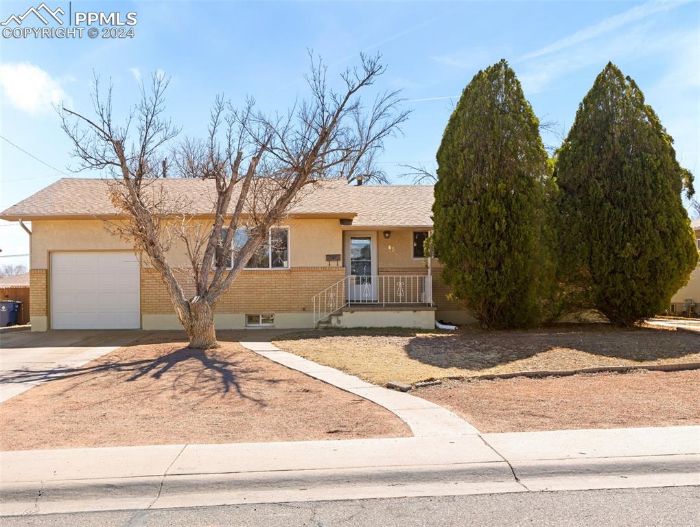 University Cir, Pueblo, CO 81005