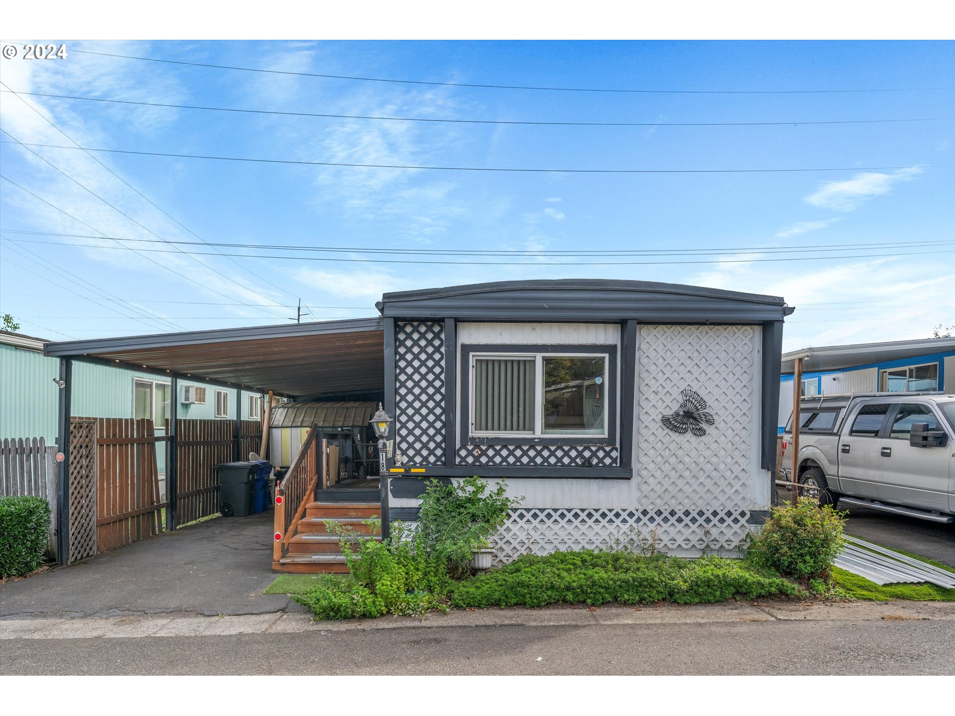 18 22204 Ne Barr Rd, For Sale in Fairview Zoocasa