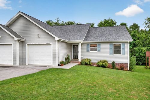 a-20831 Deer Run Dr, Abingdon, VA, 24211-5394 | Card Image