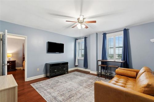 1014-1205 Saint Charles Ave, New Orleans, LA, 70130-4354 | Card Image