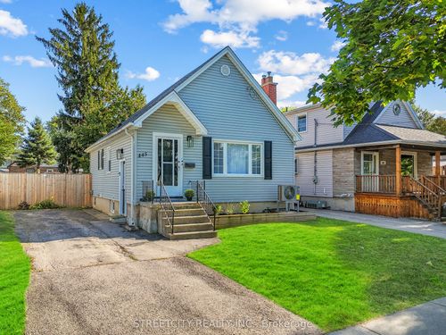 445 Mornington Ave, London, ON, N5Y3C7 | Card Image