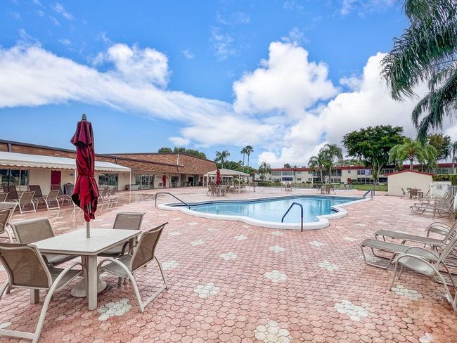 APT-106 - 31 Abbey Ln, Condo with 2 bedrooms, 2 bathrooms and null parking in Delray Beach FL | Image 32
