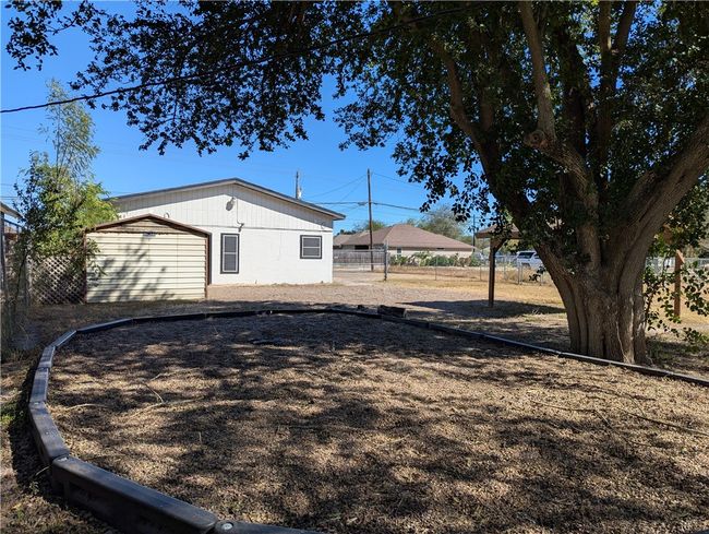 410 E Willis St, House other with 2 bedrooms, 1 bathrooms and null parking in Odem TX | Image 34