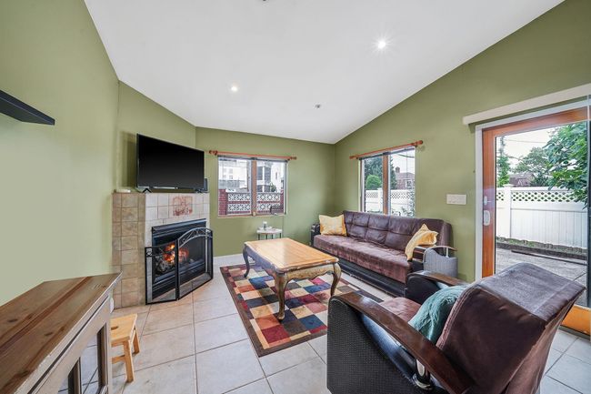 15951 160 Th Ave, Home with 4 bedrooms, 2 bathrooms and null parking in Howard Beach NY | Image 17