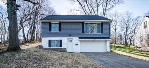 5087 E 86th St, Garfield Heights, OH, 44125-2024 | Card Image