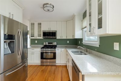 52 Hastings Road, Home with 4 bedrooms, 3 bathrooms and null parking in Island Park NY | Image 2